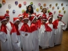 Alumnos de la Asociación Comunitaria Hilarte cantaron villancicos durante la muestra pictorica en el Museo LANN